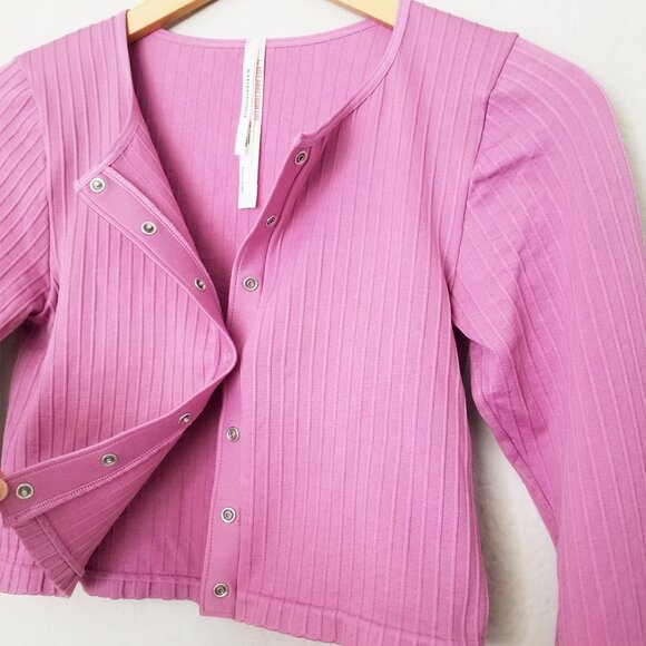 By Anthropologie Seamless Long Sleeves Snap Front Crop Top Cardigan Size XXS/XS - Picture 11 of 16